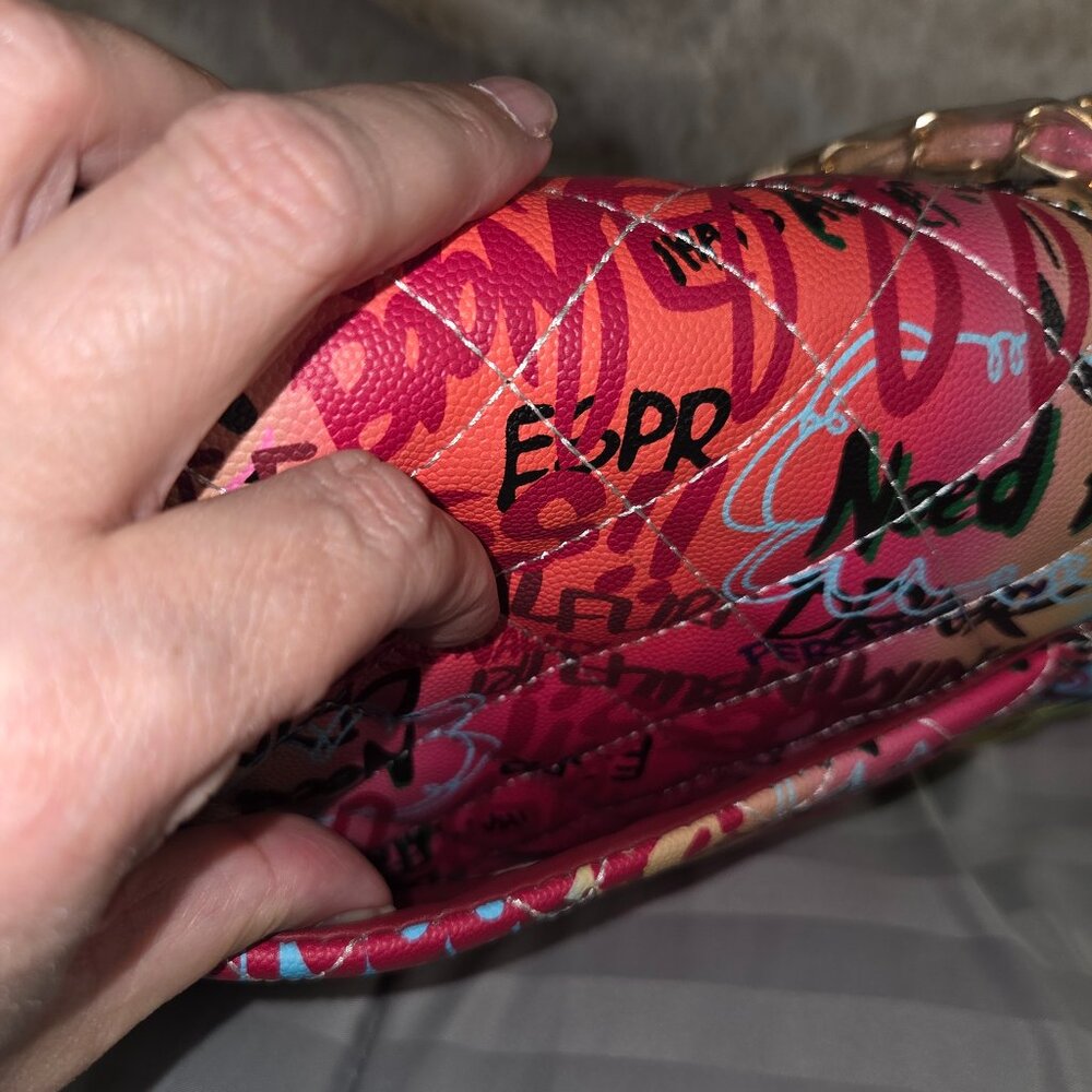 NWT - Caleesa Graffiti Print Shoulder Bag - Picture 14 of 14